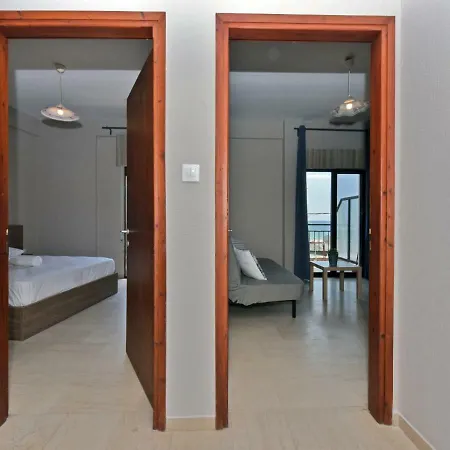 Alexandros Seaview דירה