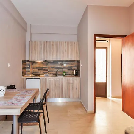 Alexandros Seaview Apartment *