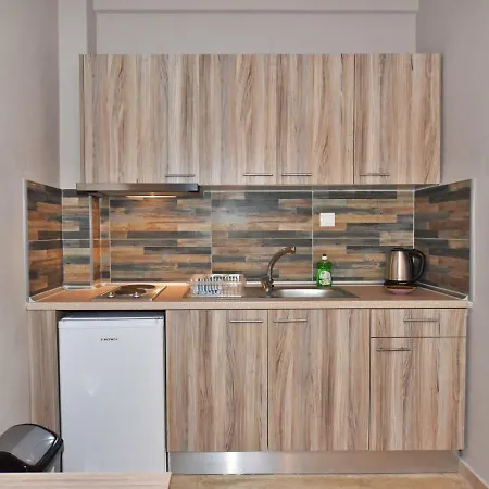 Alexandros Seaview Apartment *