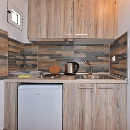 Alexandros Seaview * Flogita